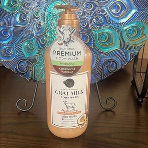 Shower Mate Goat Milk Body Wash - Hydrating Coconut & Vanilla